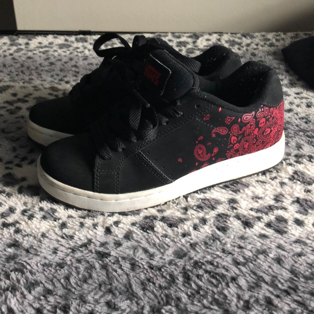 Vans black and red